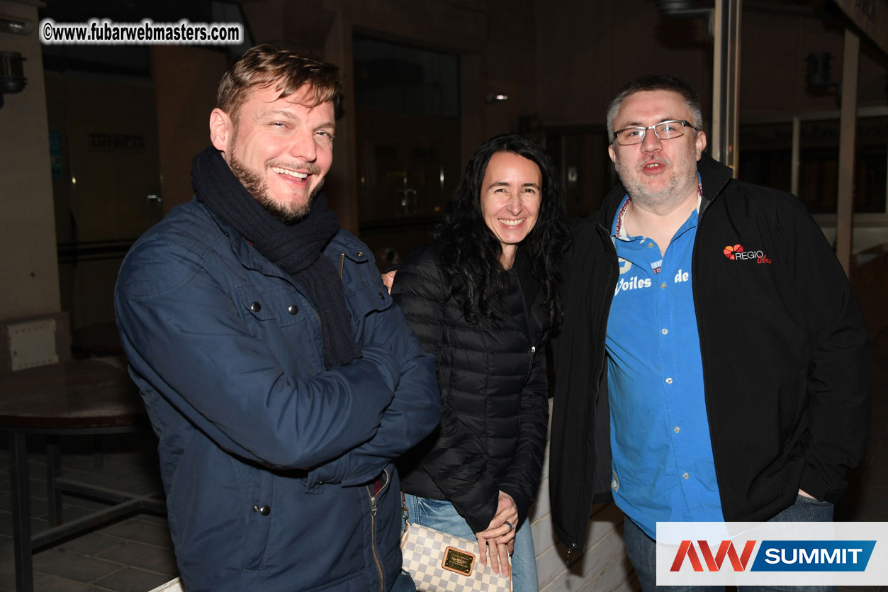 Traffic Company Night Bar