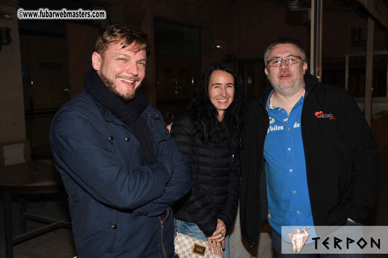 Traffic Company Night Bar