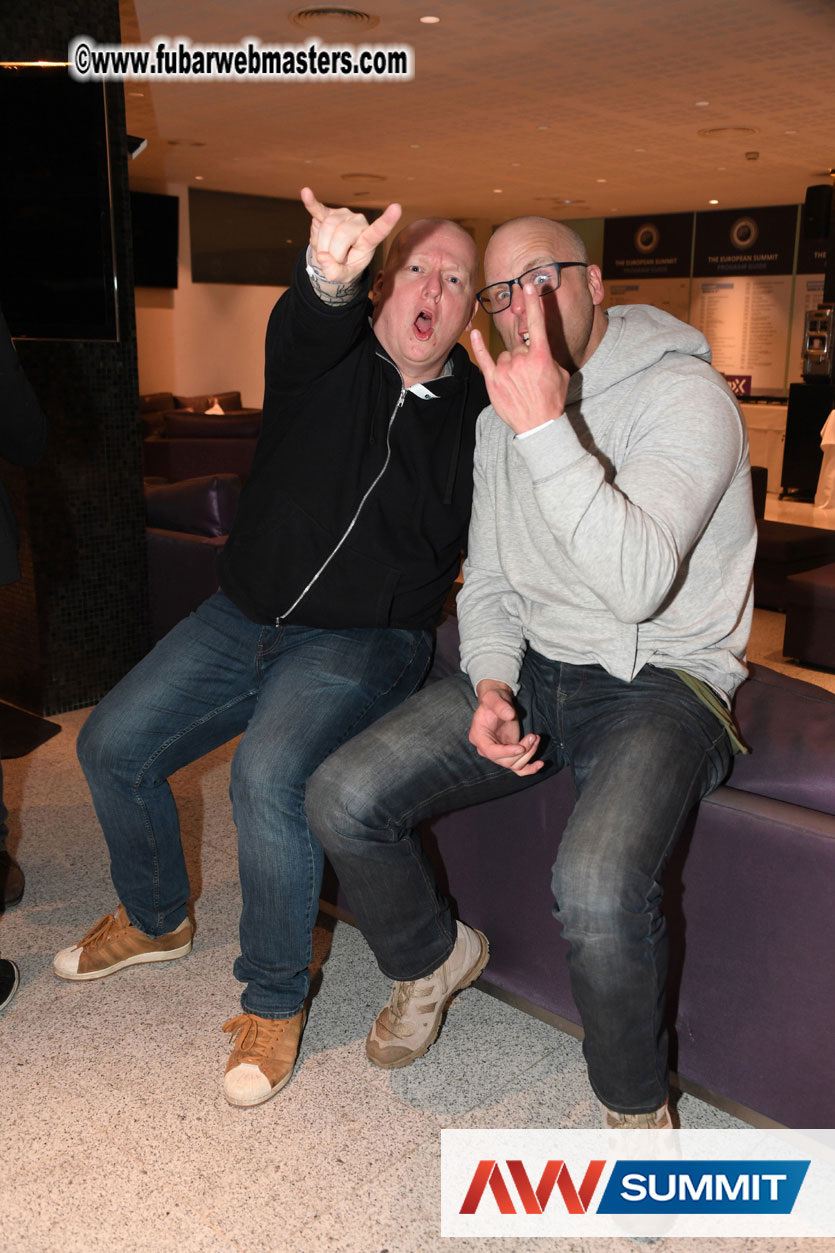 Traffic Company Night Bar