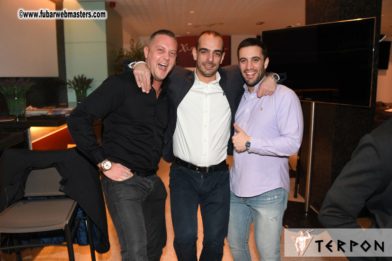 Traffic Company Night Bar