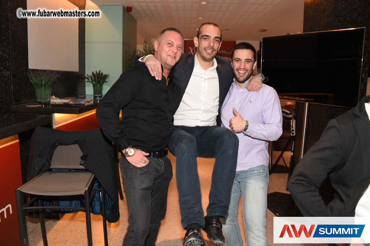 Traffic Company Night Bar