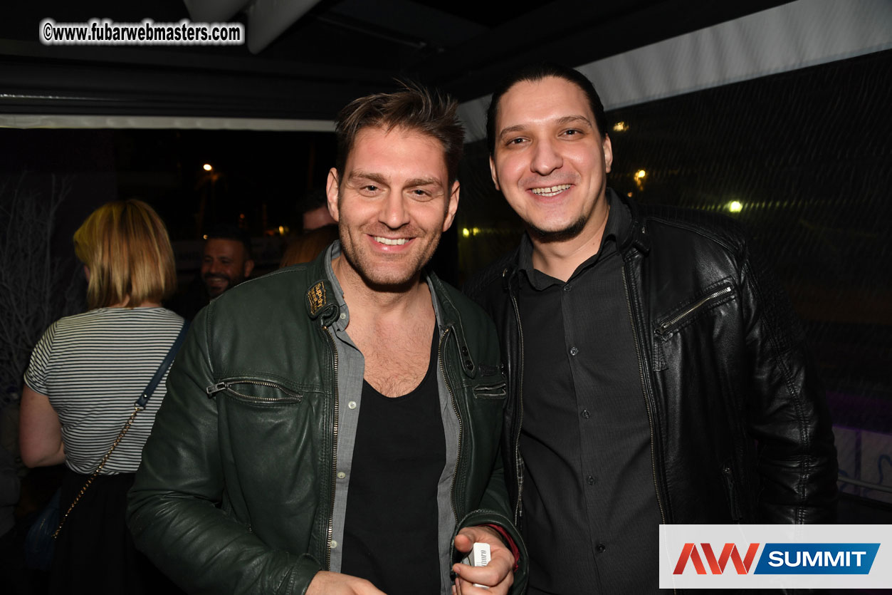 Traffic Company Night Bar