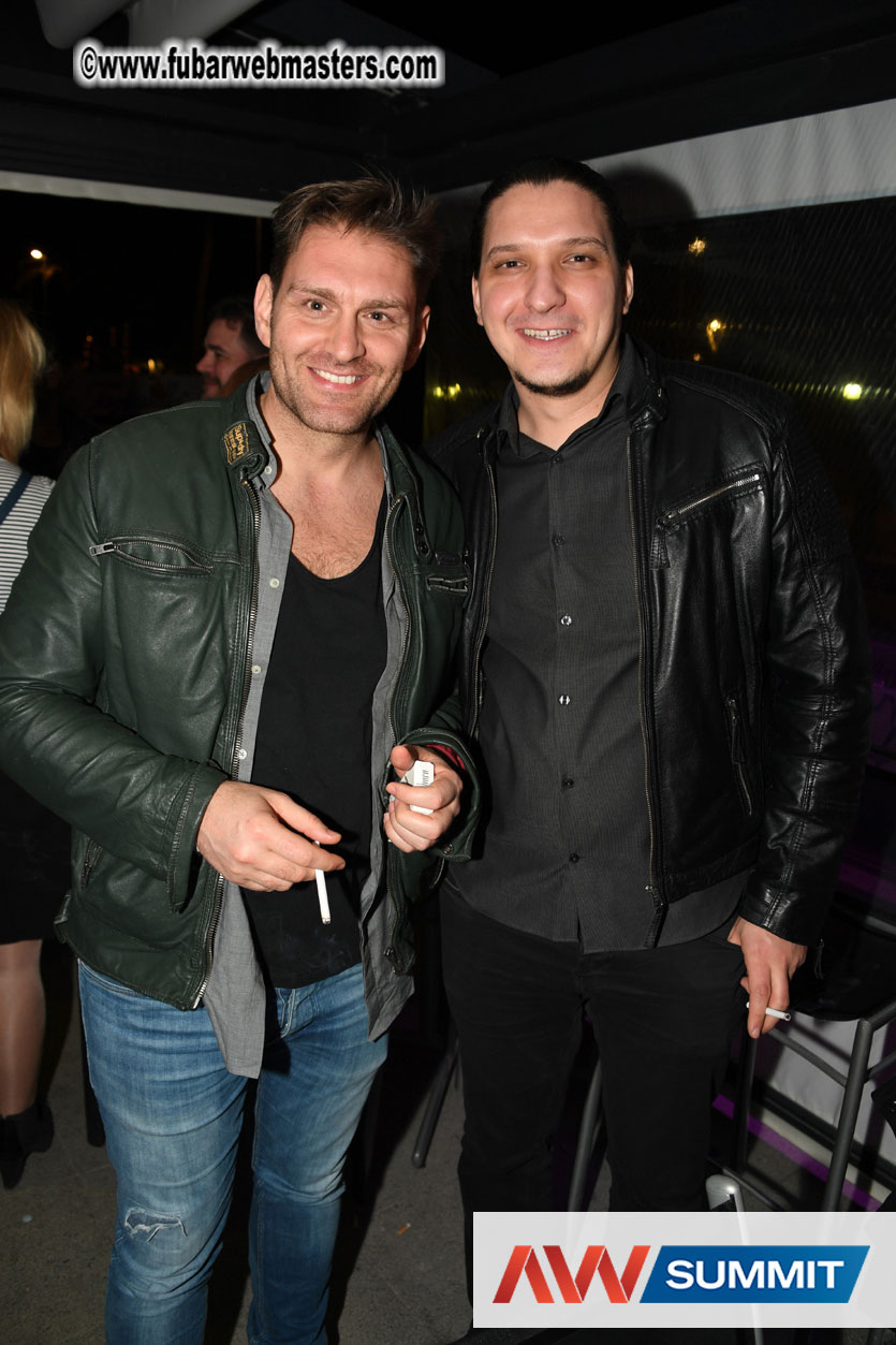 Traffic Company Night Bar