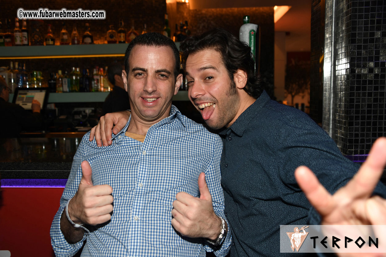 Traffic Company Night Bar