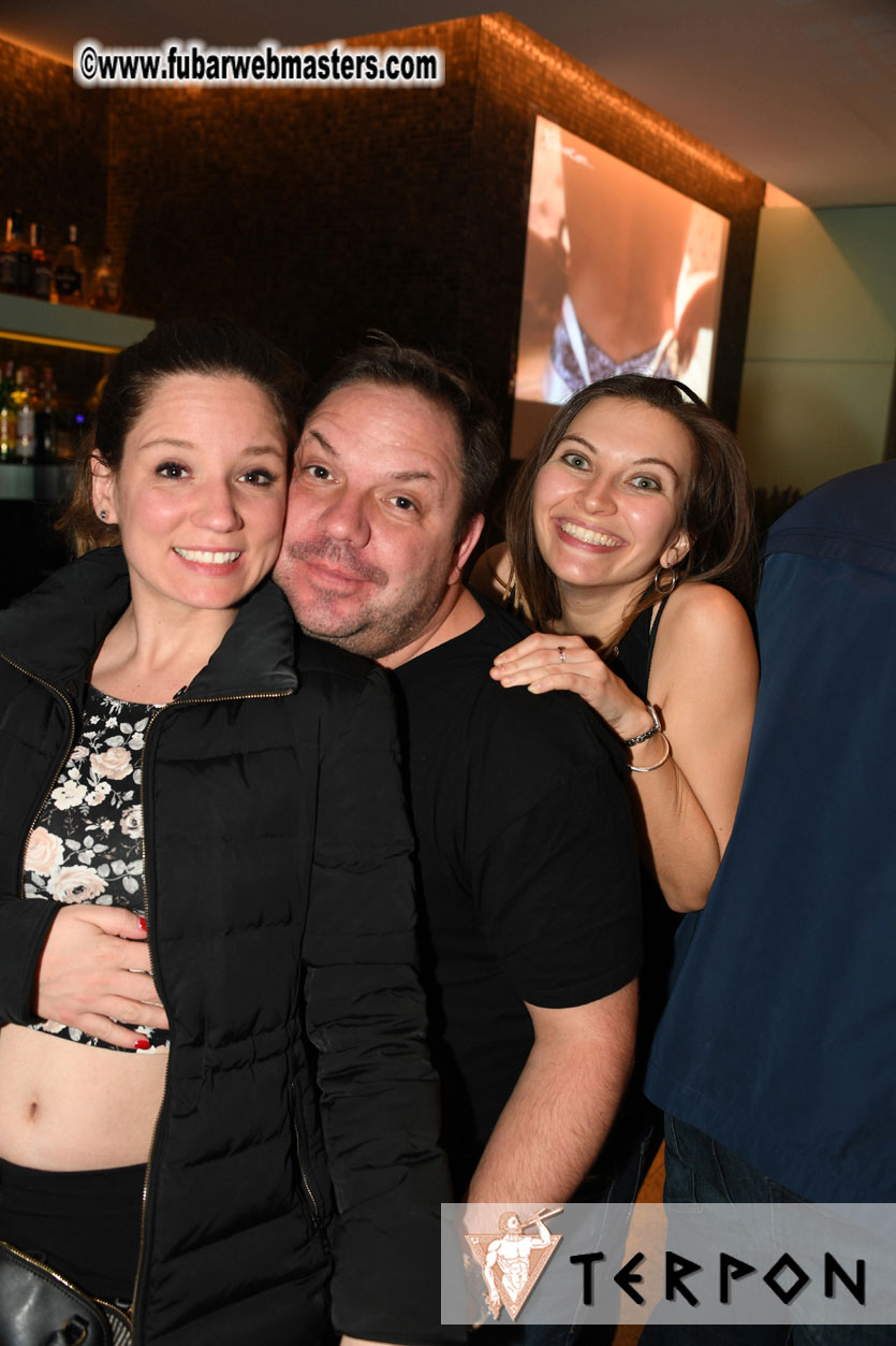 Traffic Company Night Bar