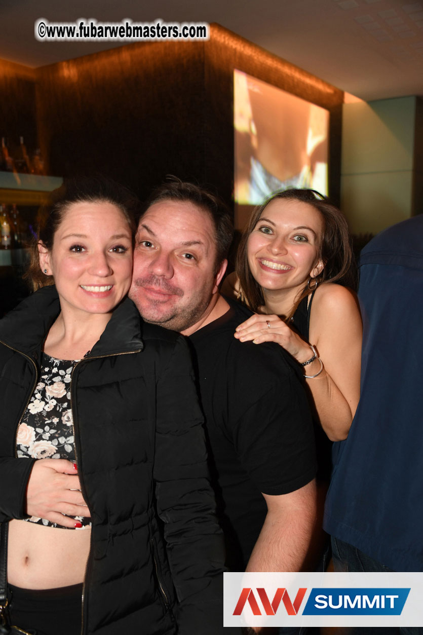 Traffic Company Night Bar