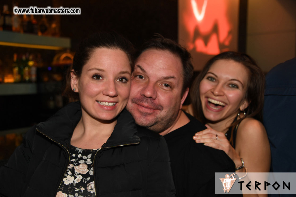 Traffic Company Night Bar