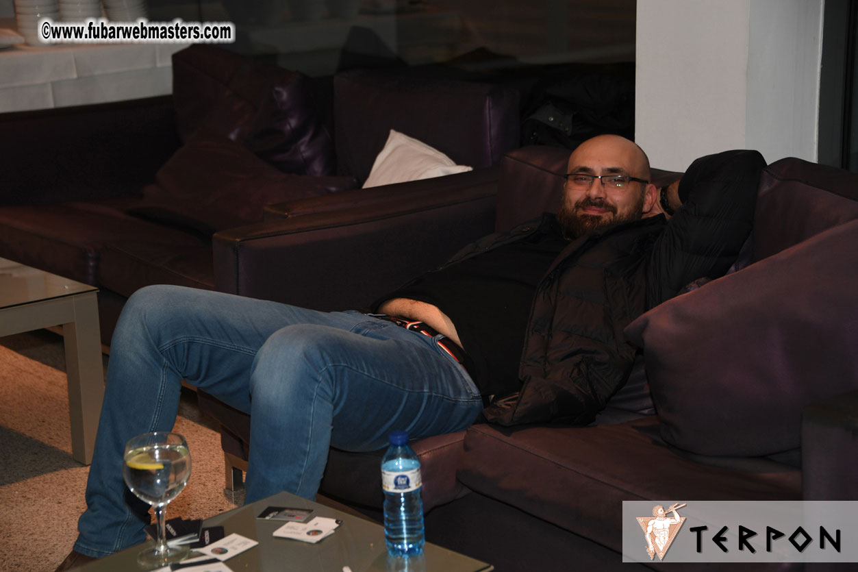 Traffic Company Night Bar