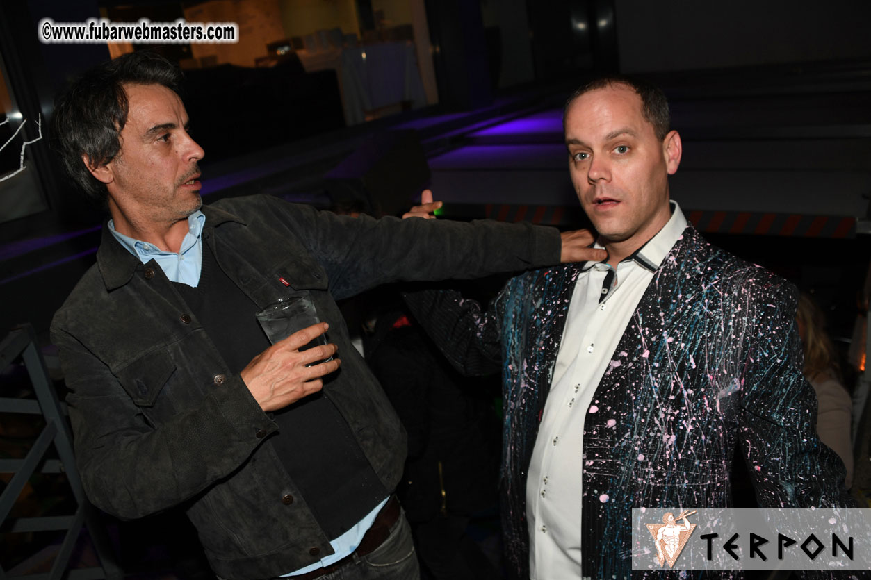 Traffic Company Night Bar