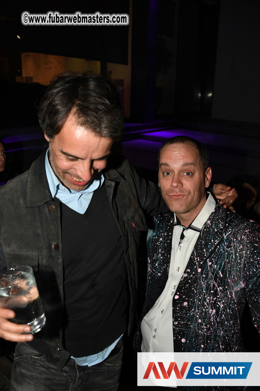 Traffic Company Night Bar