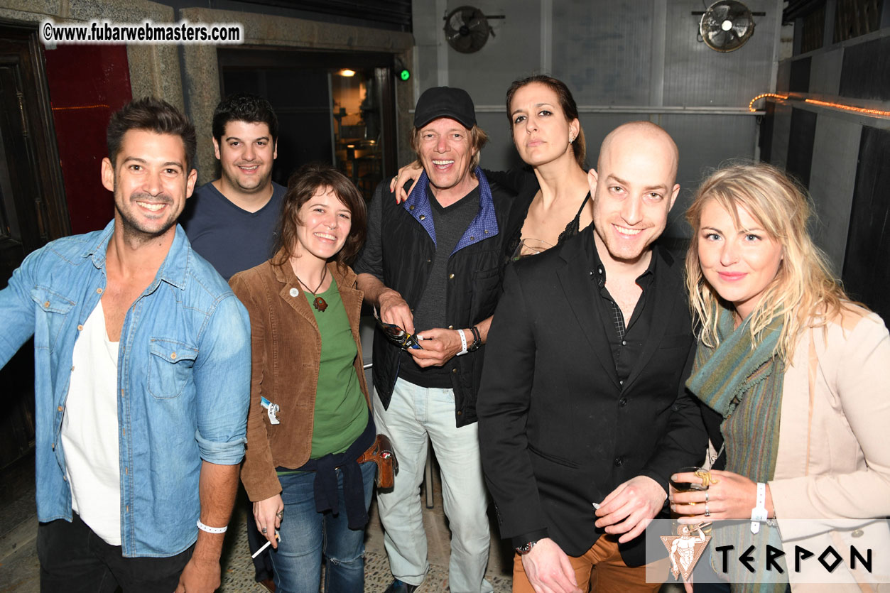 Traffic Company Night Bar