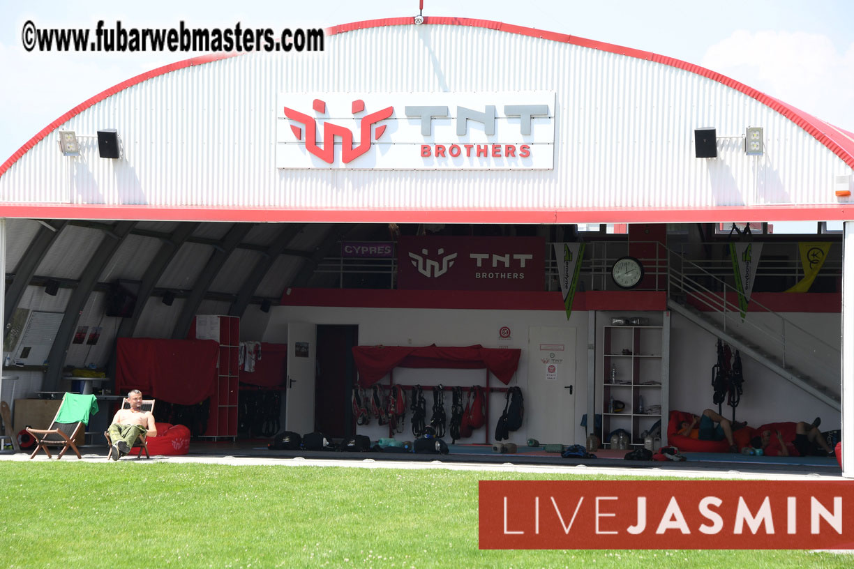 TNT Brothers Skydiving