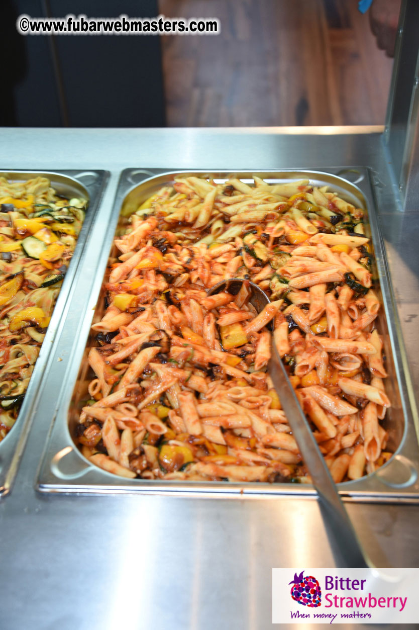 Pussycash Food Court