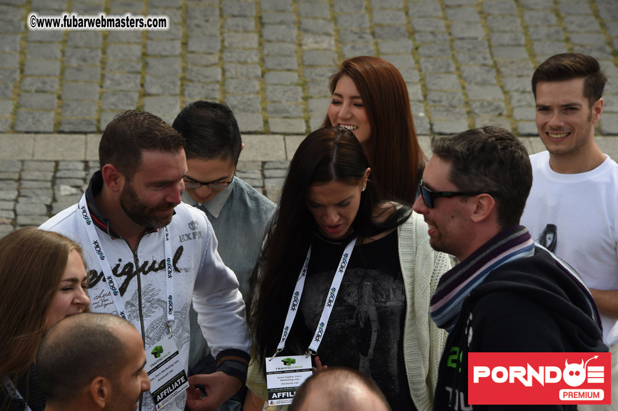 CoolMobile Lunch&Lounge