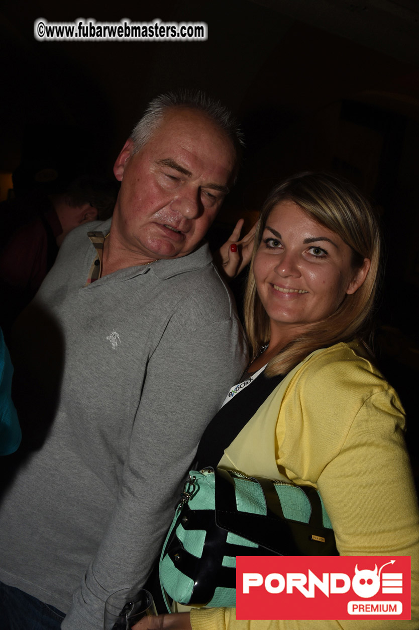 FirstMobile 7 matureprofile Czech Evening