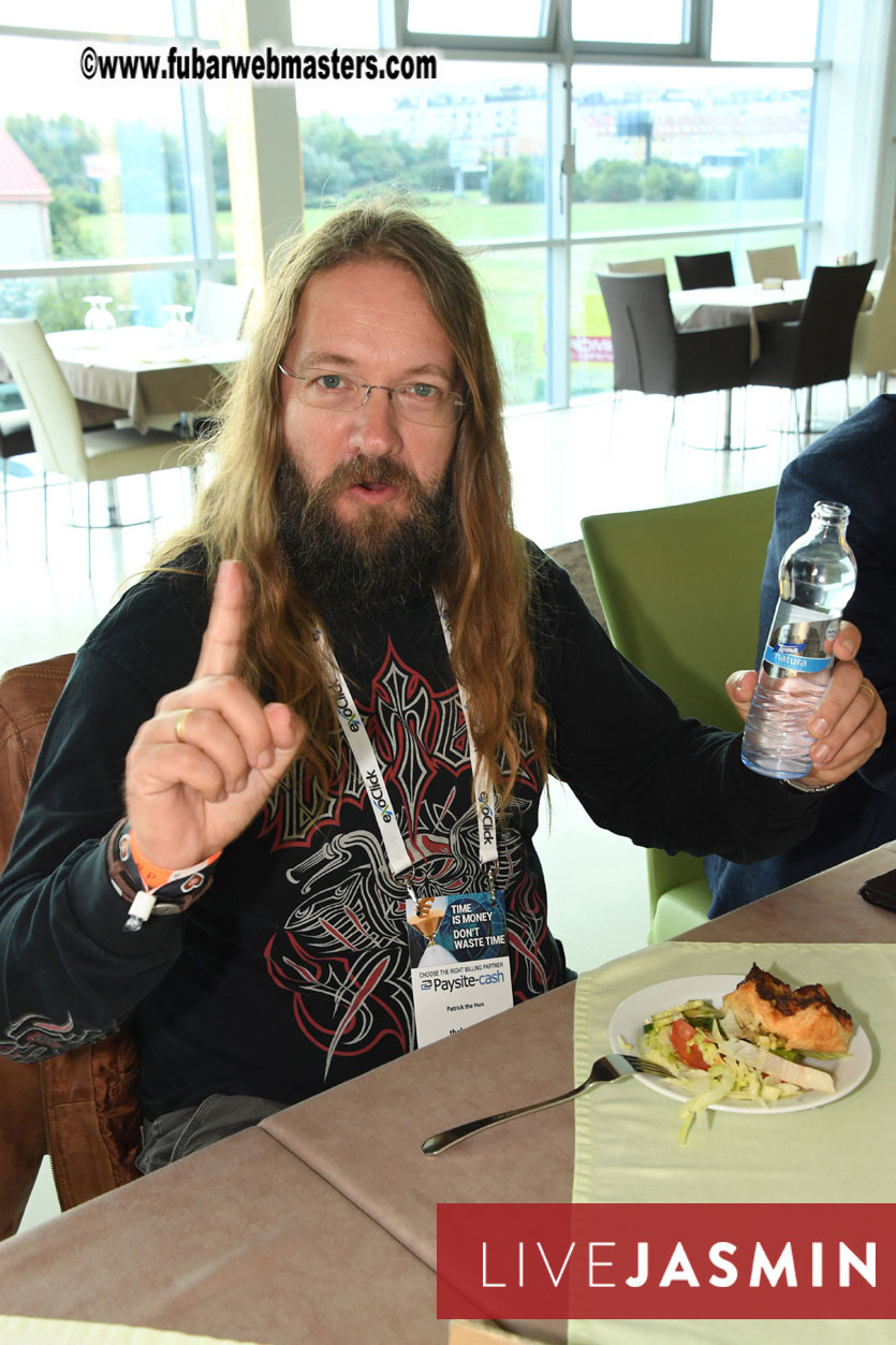 Commercegate Indoor Skydiving