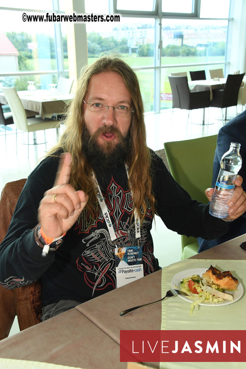 Commercegate Indoor Skydiving