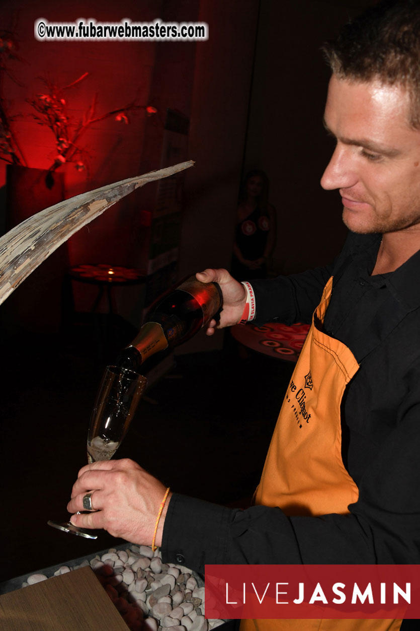 TrafficHaus and Reviveads Party