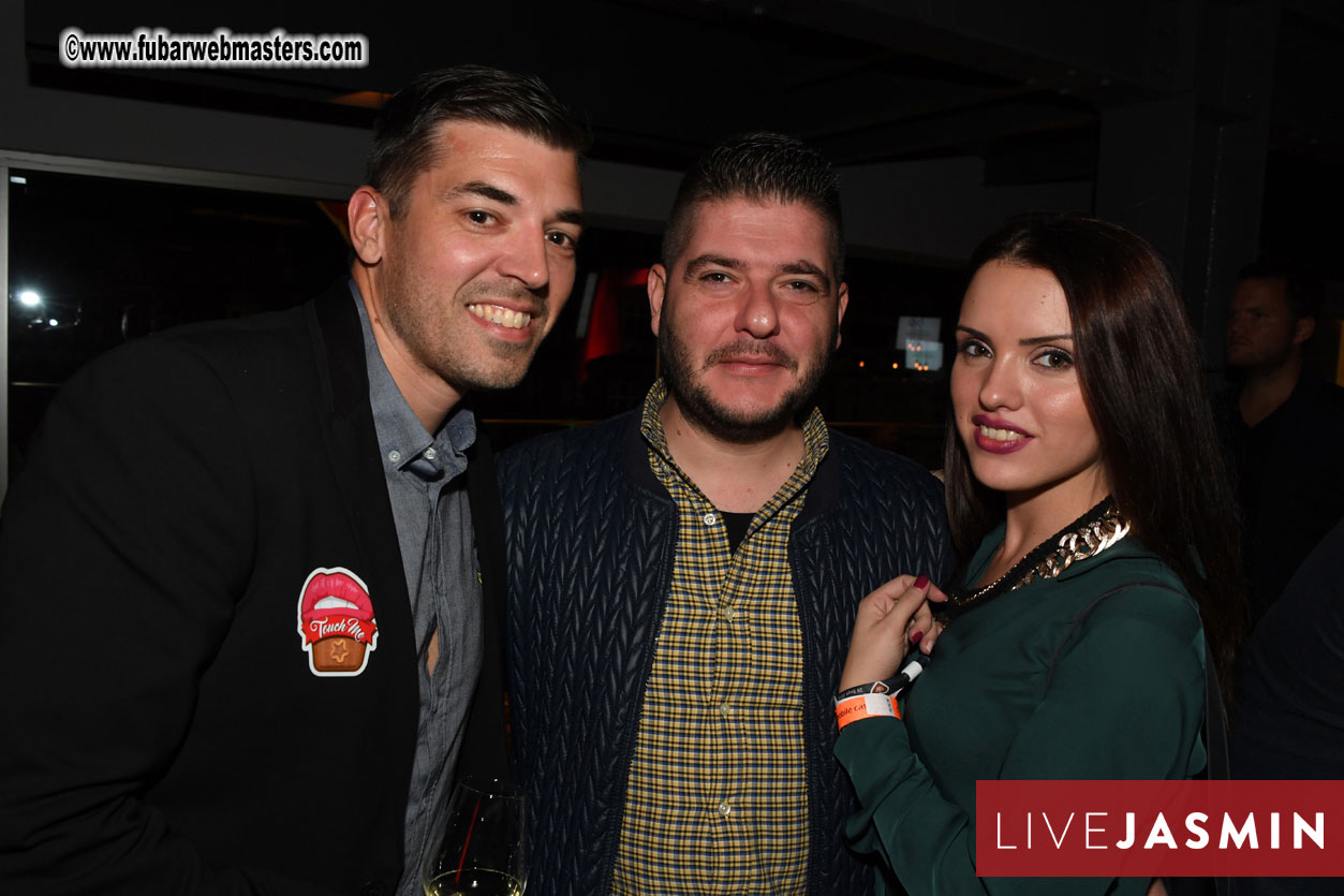 TrafficHaus and Reviveads Party