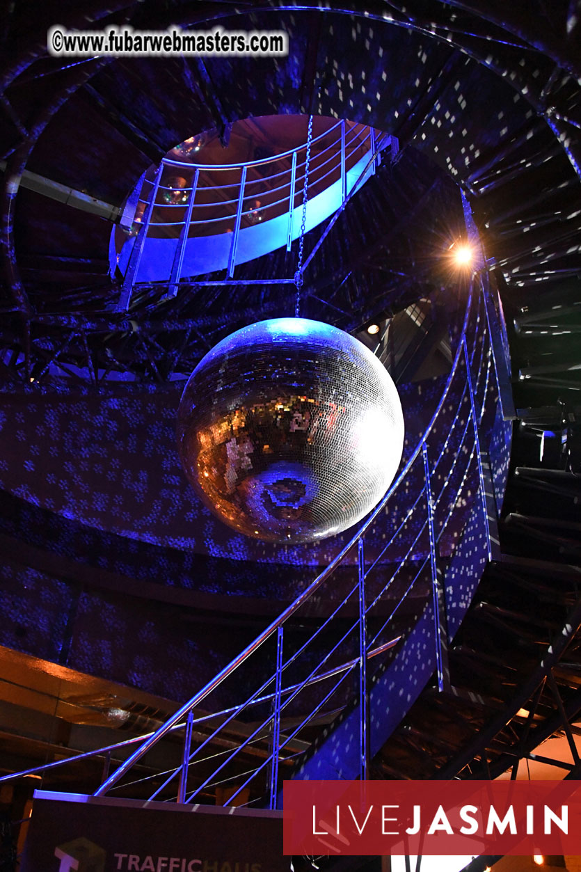 TrafficHaus and Reviveads Party