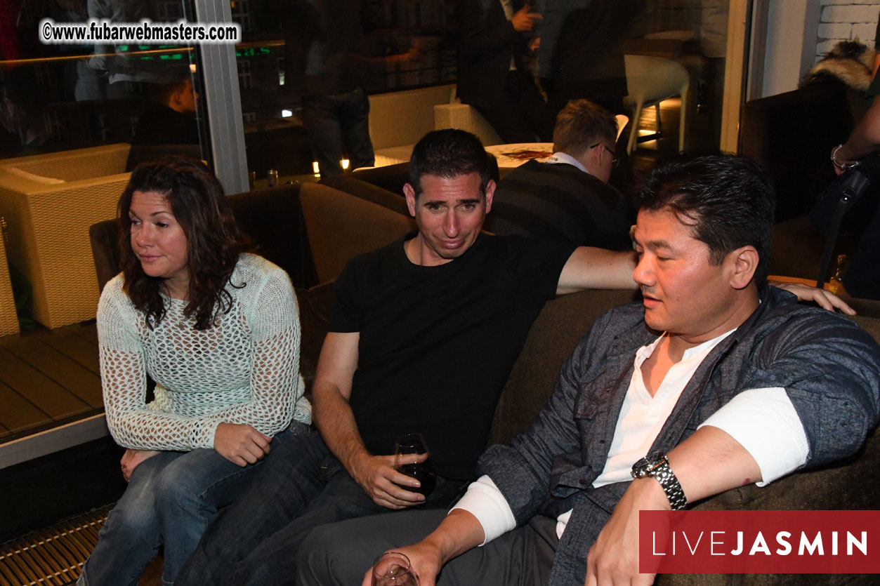 TrafficHaus and Reviveads Party