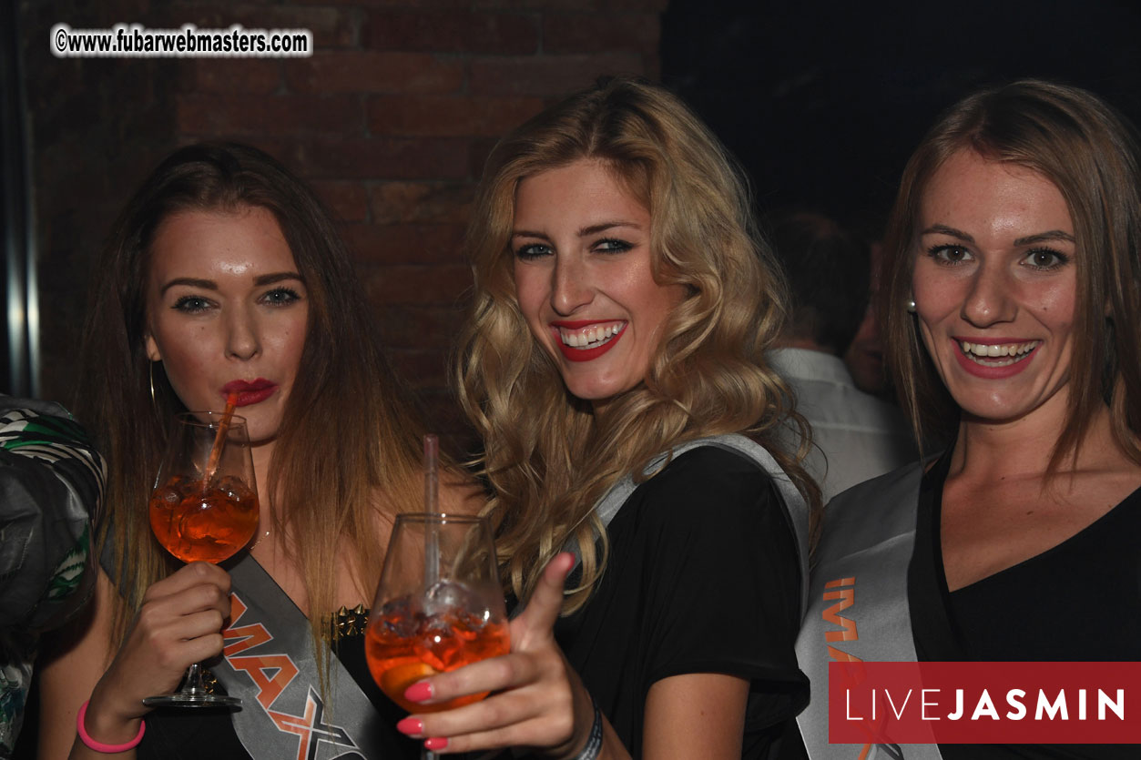 TrafficHaus and Reviveads Party