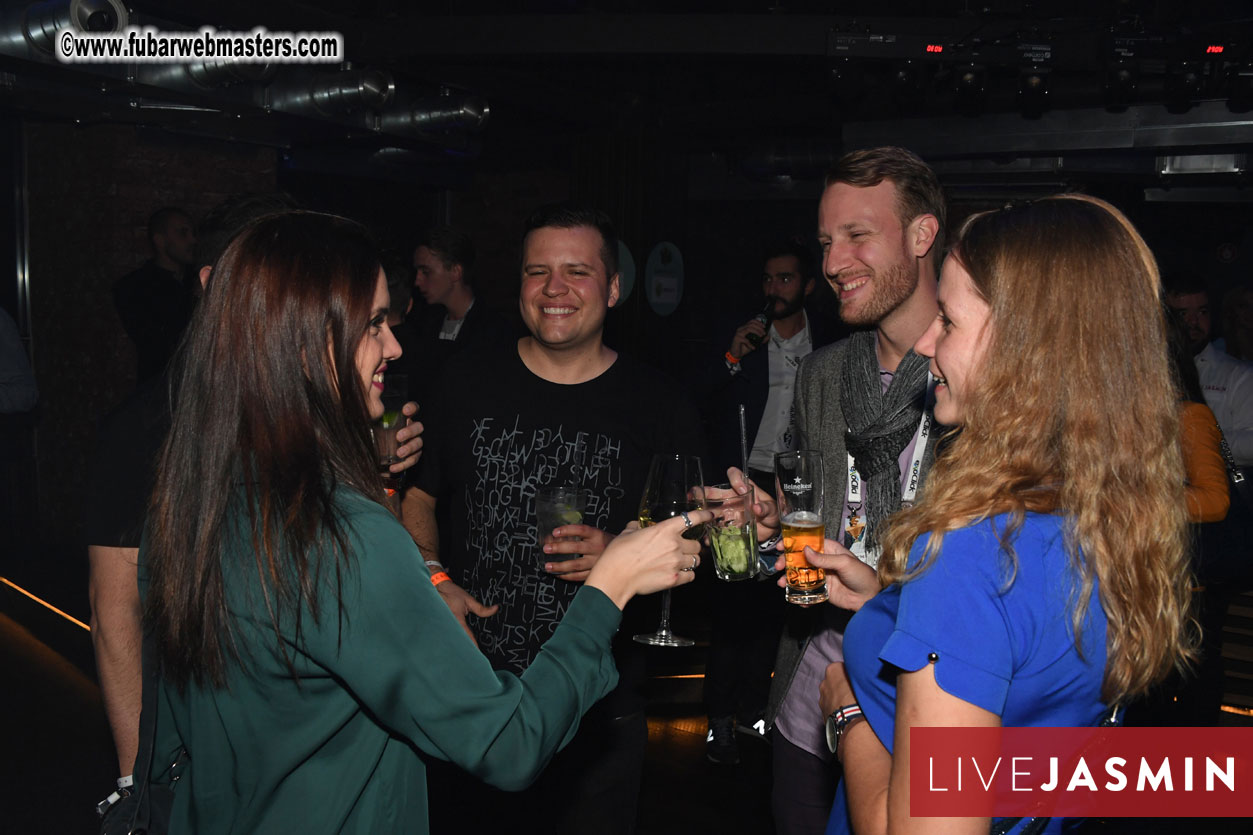 TrafficHaus and Reviveads Party