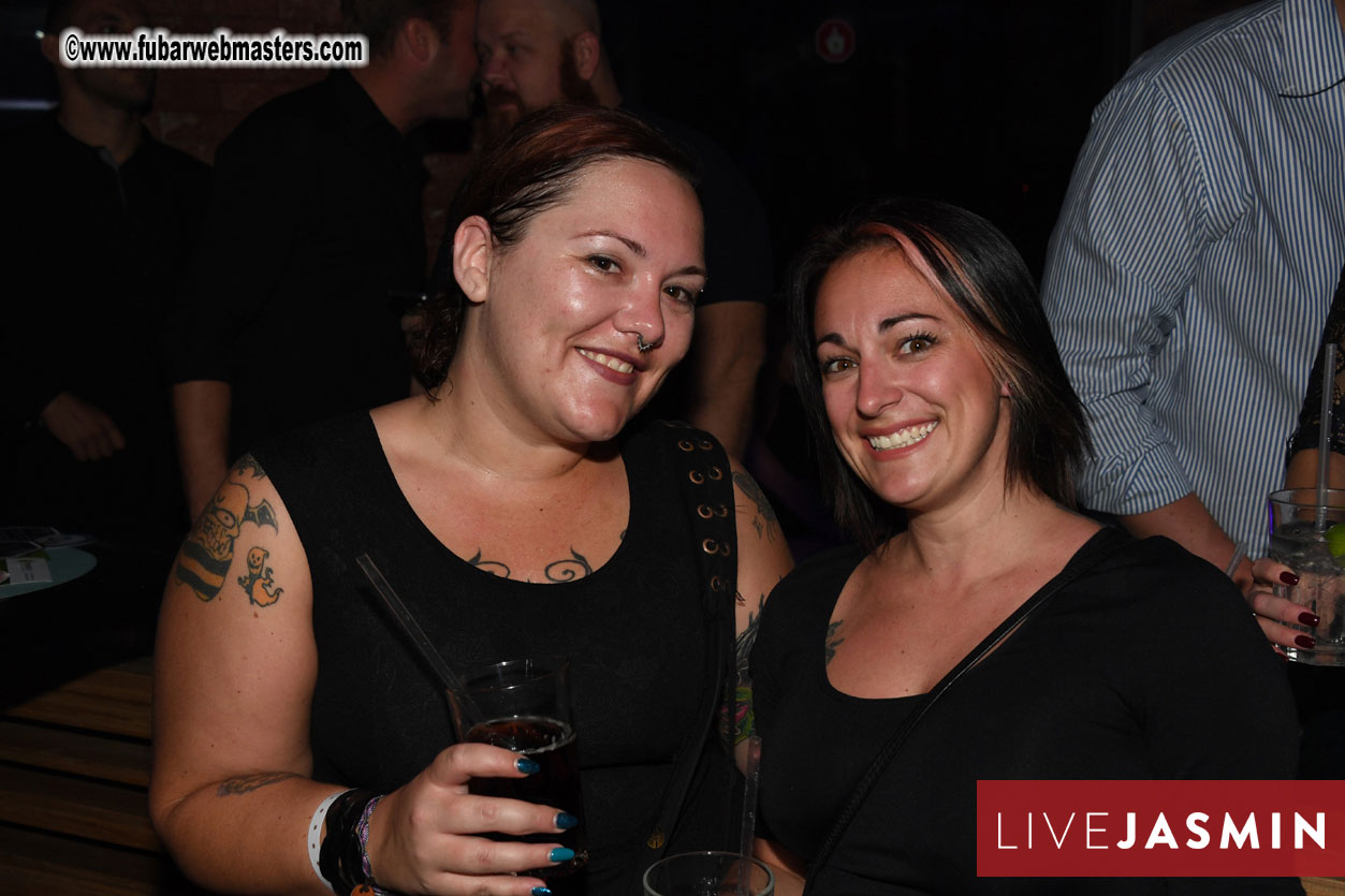 TrafficHaus and Reviveads Party