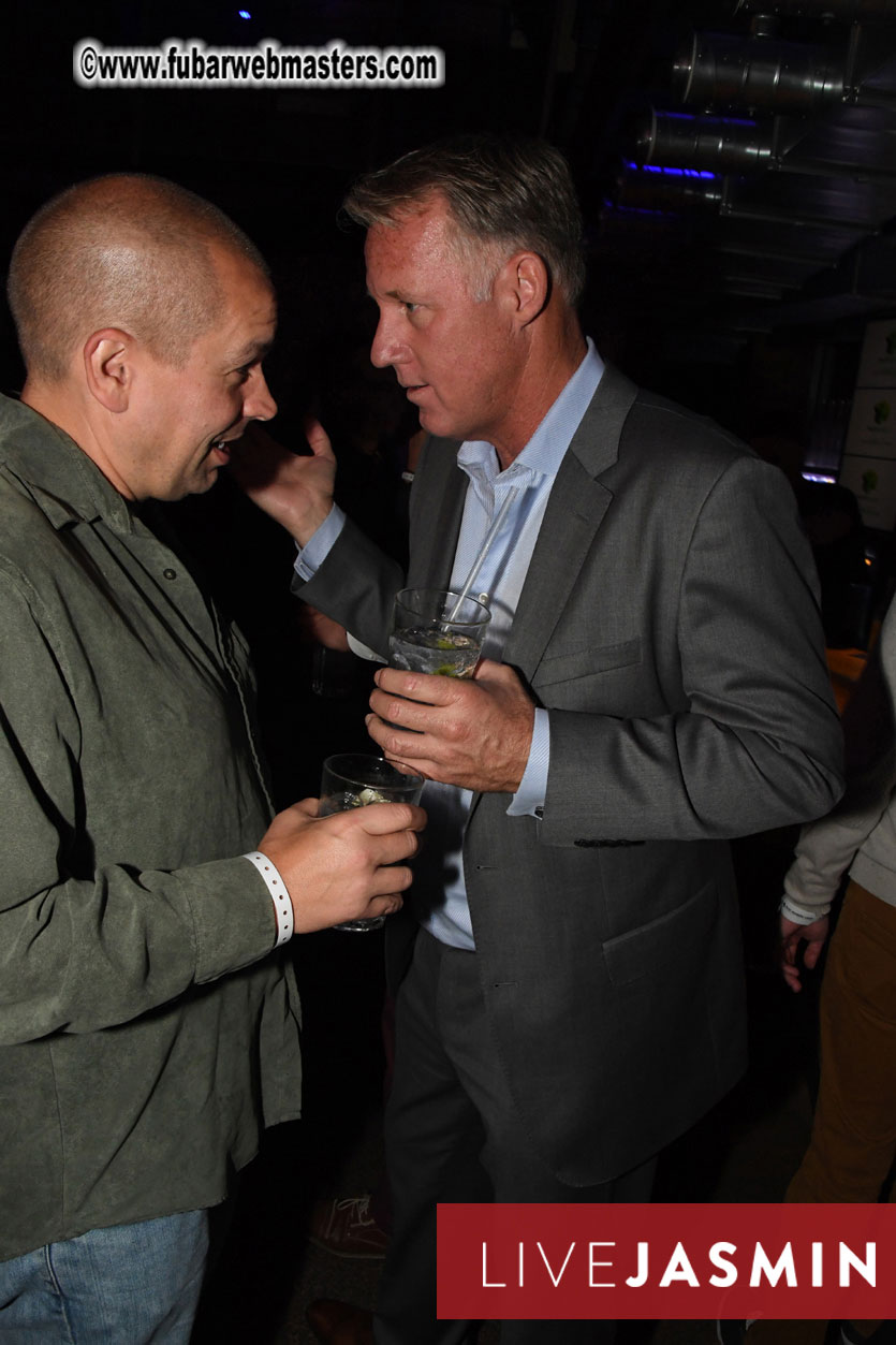 TrafficHaus and Reviveads Party