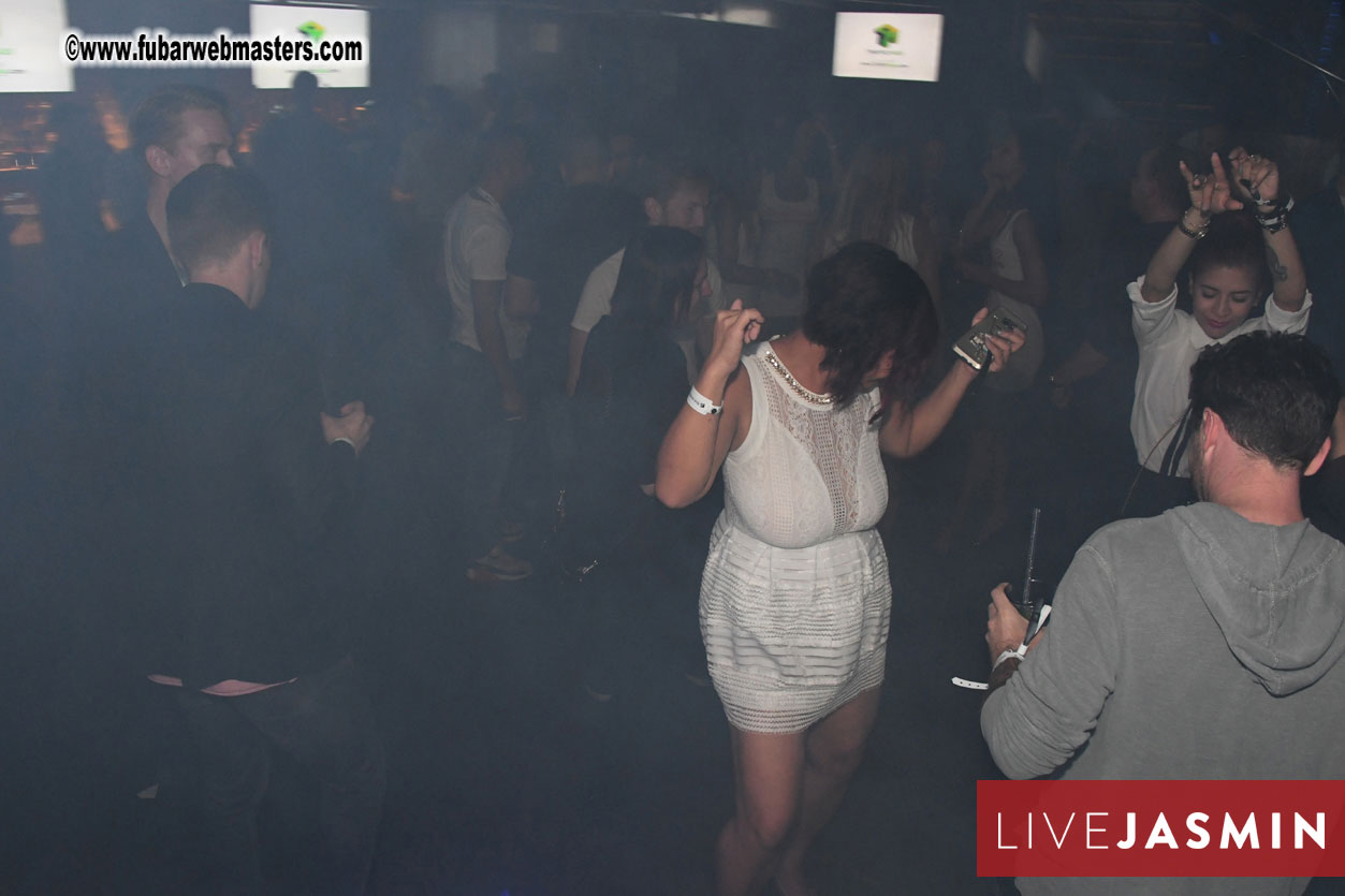 TrafficHaus and Reviveads Party