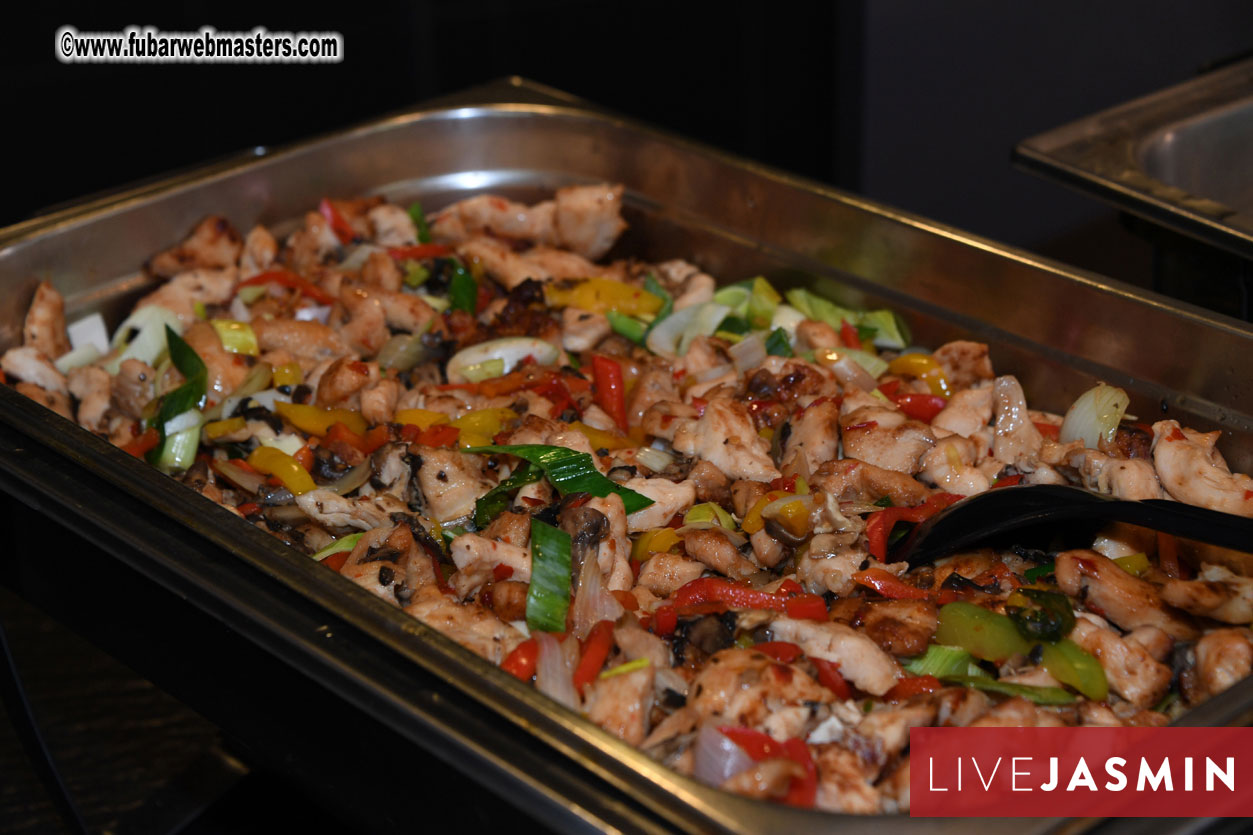 WhiteLabelDating Food Court