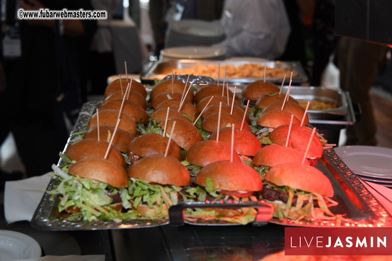 WhiteLabelDating Food Court