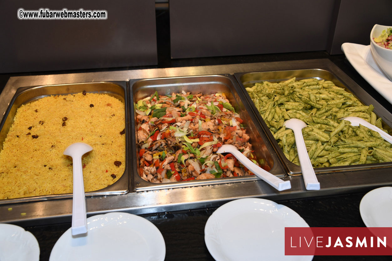 WhiteLabelDating Food Court