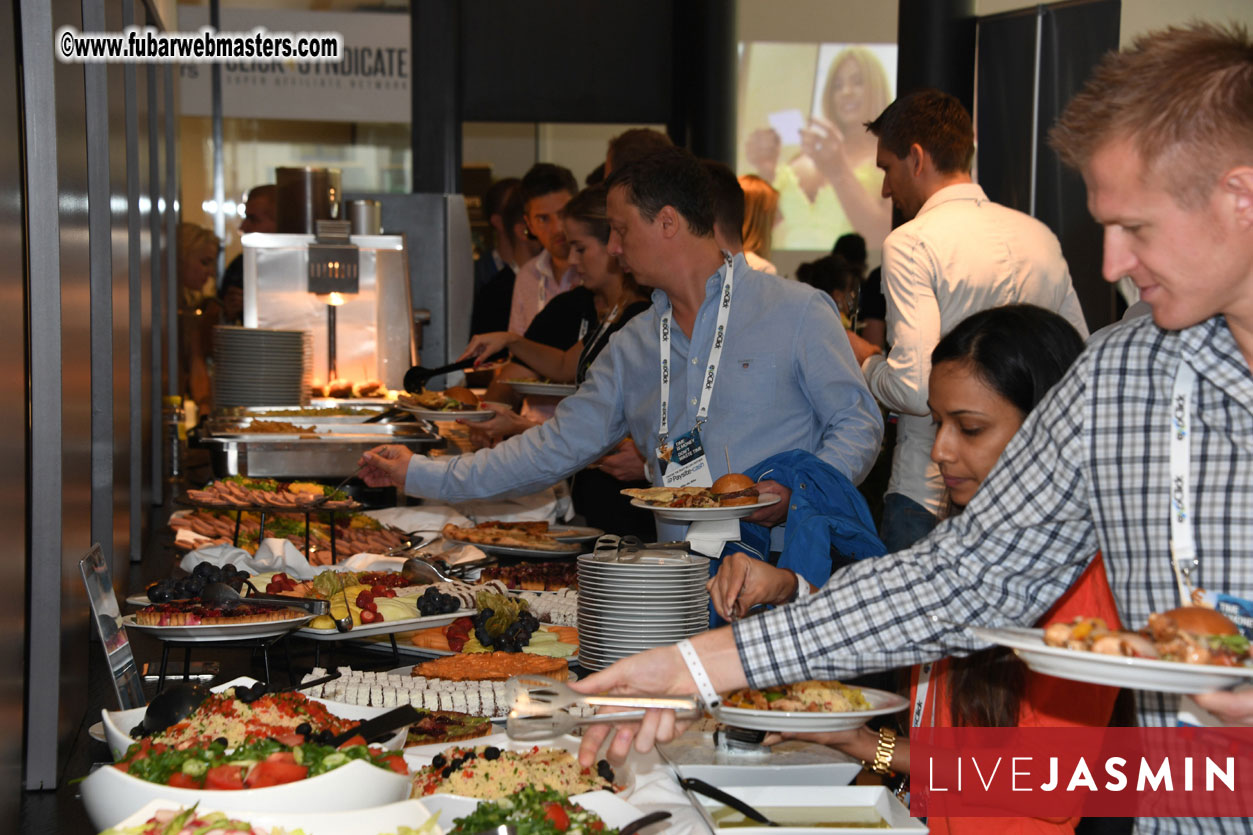 WhiteLabelDating Food Court