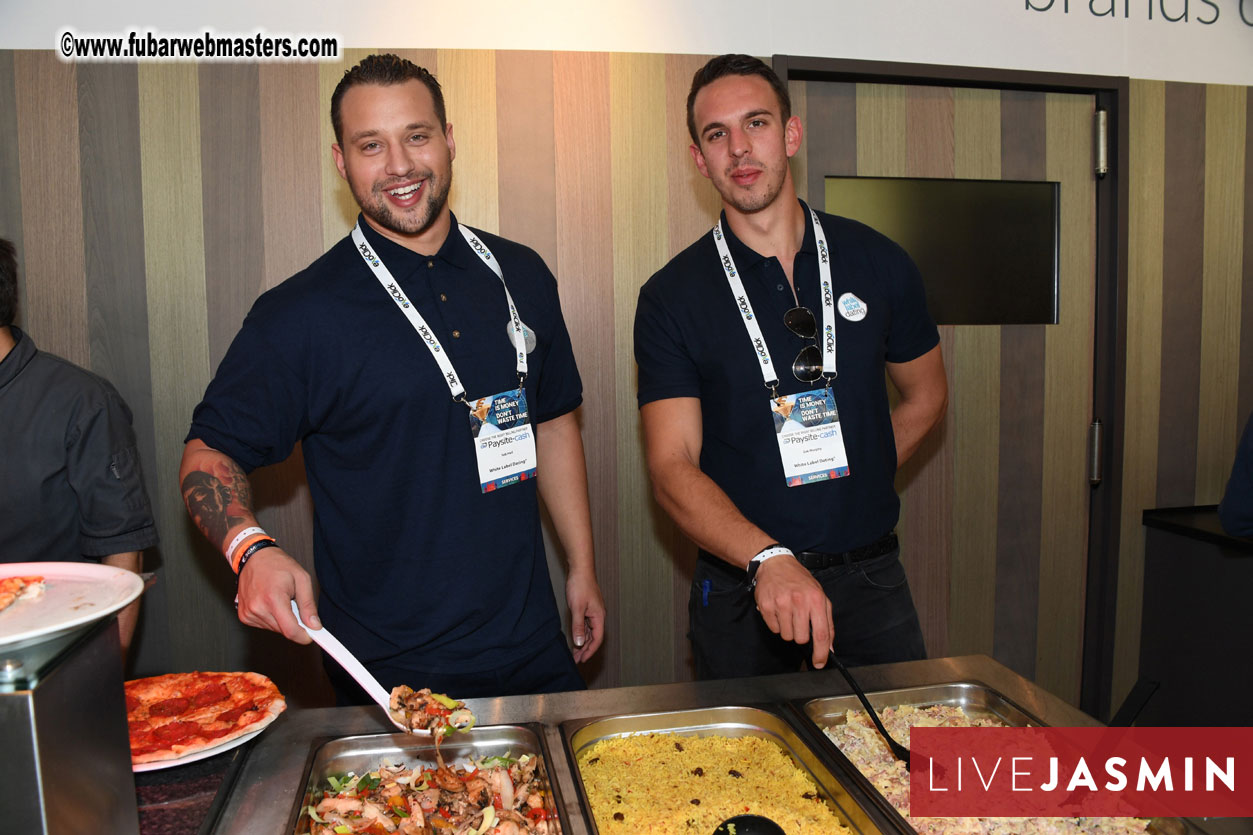 WhiteLabelDating Food Court