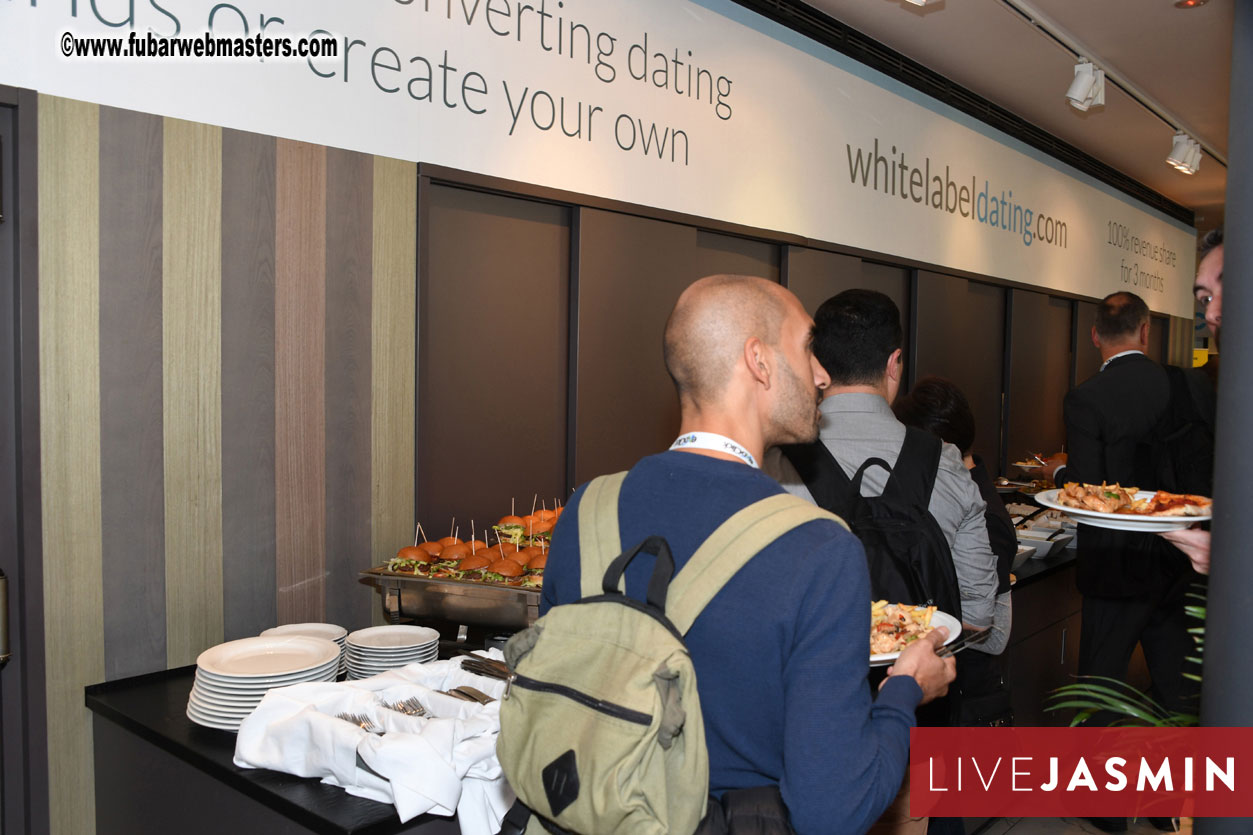 WhiteLabelDating Food Court