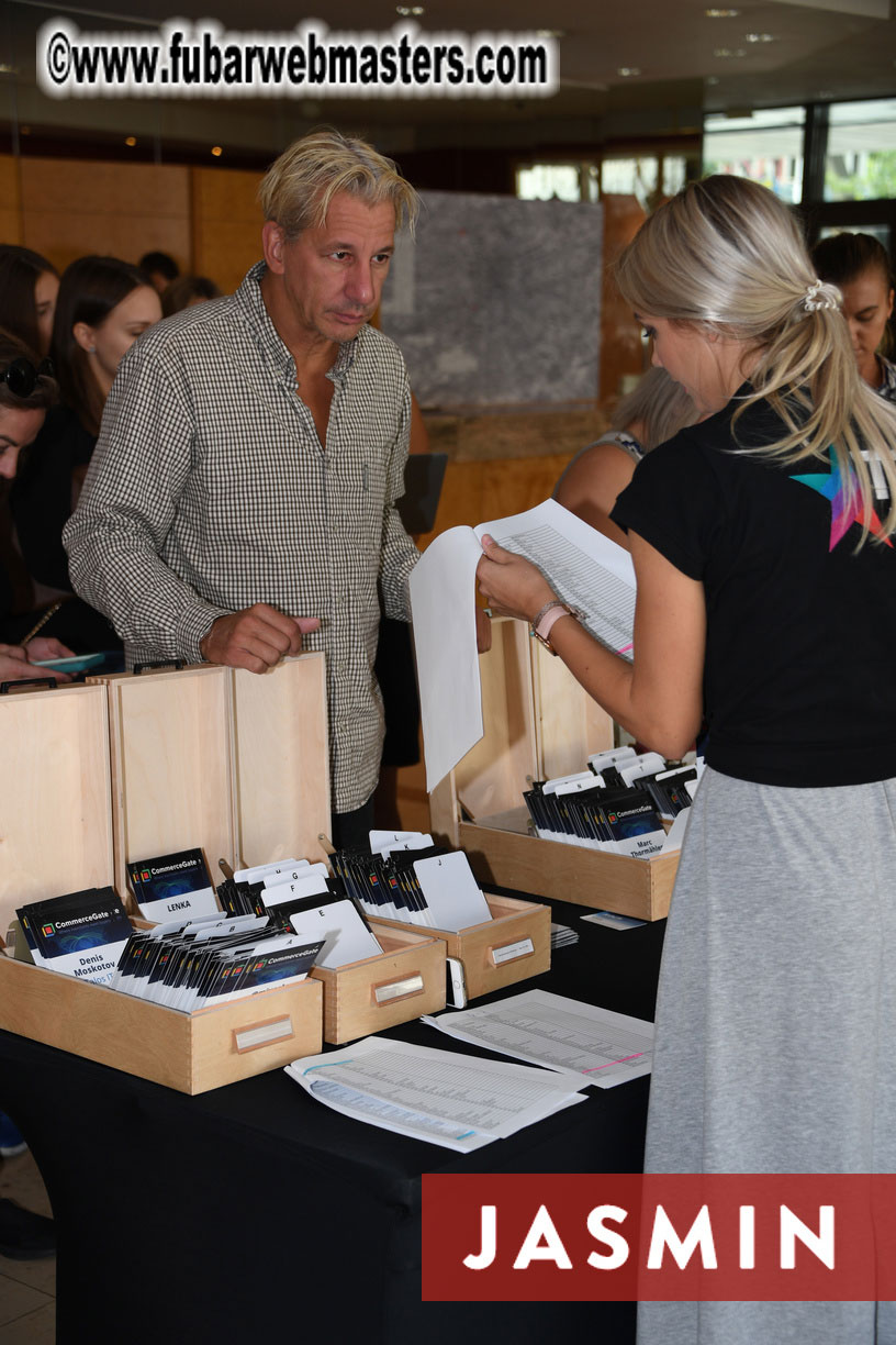 Registrations and Arrivals