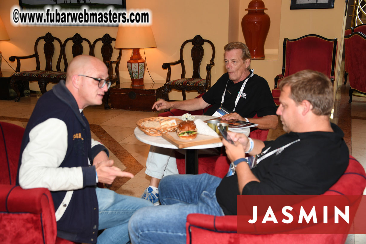 Registrations and Arrivals