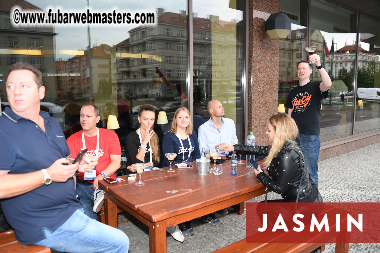 MojoCDN Early Bird Happy Hour