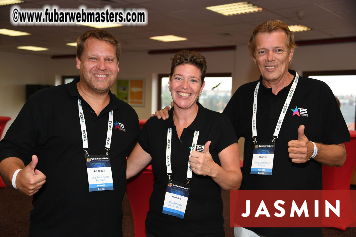 MojoCDN Early Bird Happy Hour