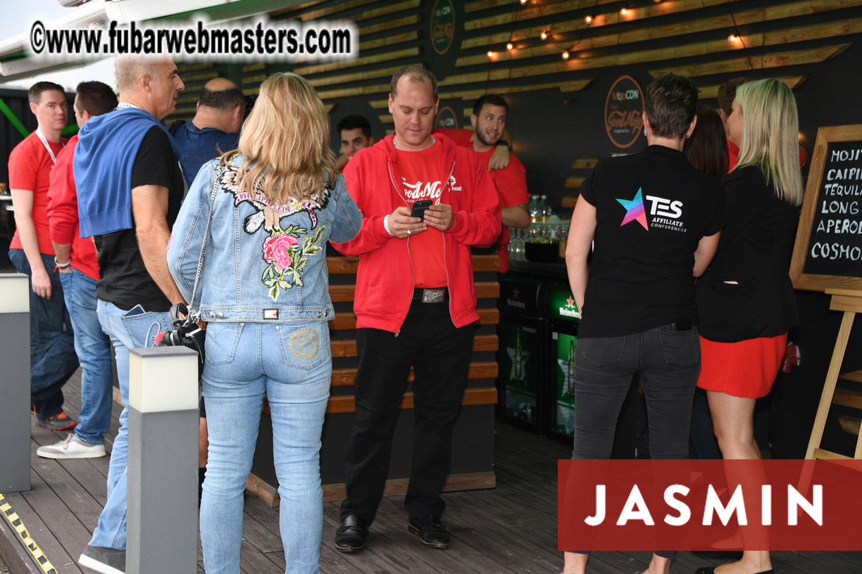 MojoCDN Early Bird Happy Hour