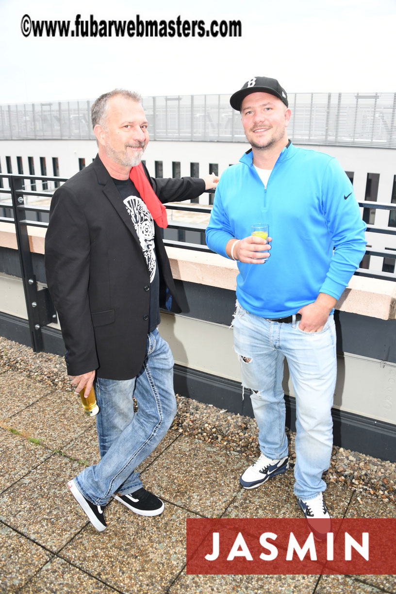 MojoCDN Early Bird Happy Hour