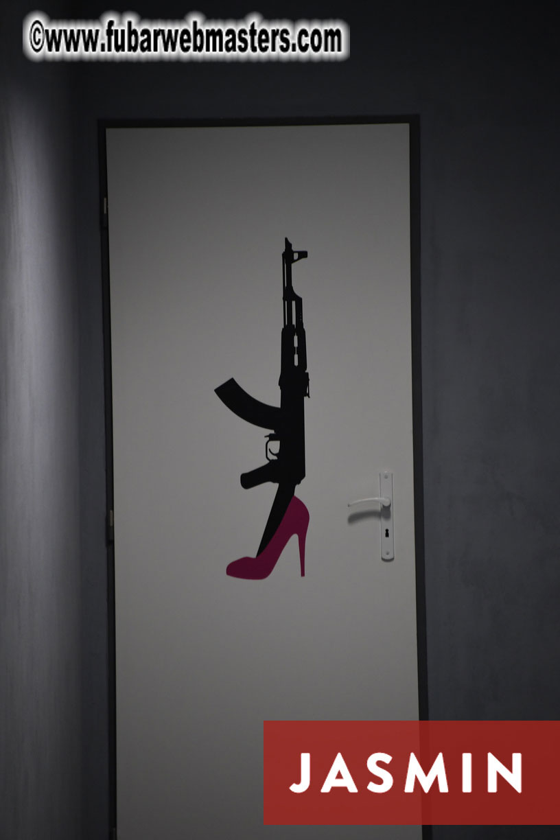  RoboMarkets Gun Shooting Range