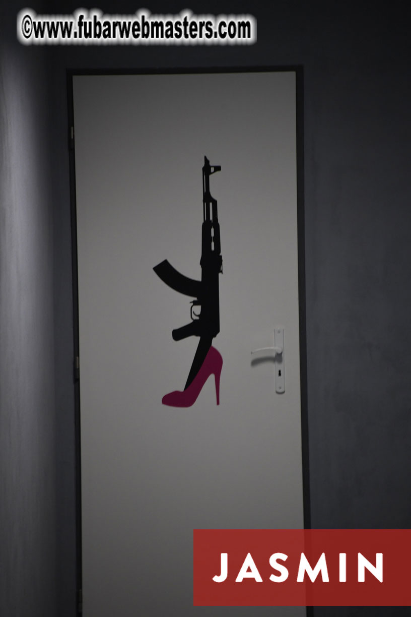  RoboMarkets Gun Shooting Range