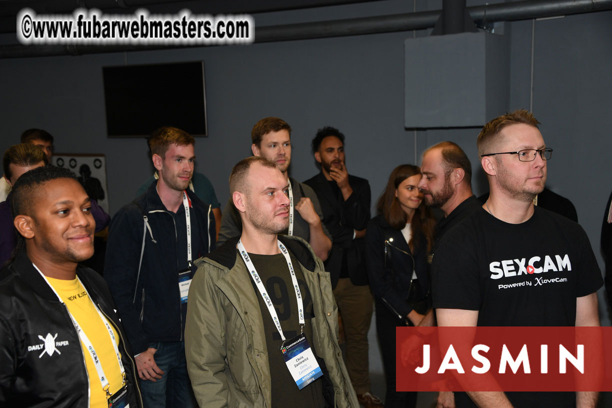  RoboMarkets Gun Shooting Range