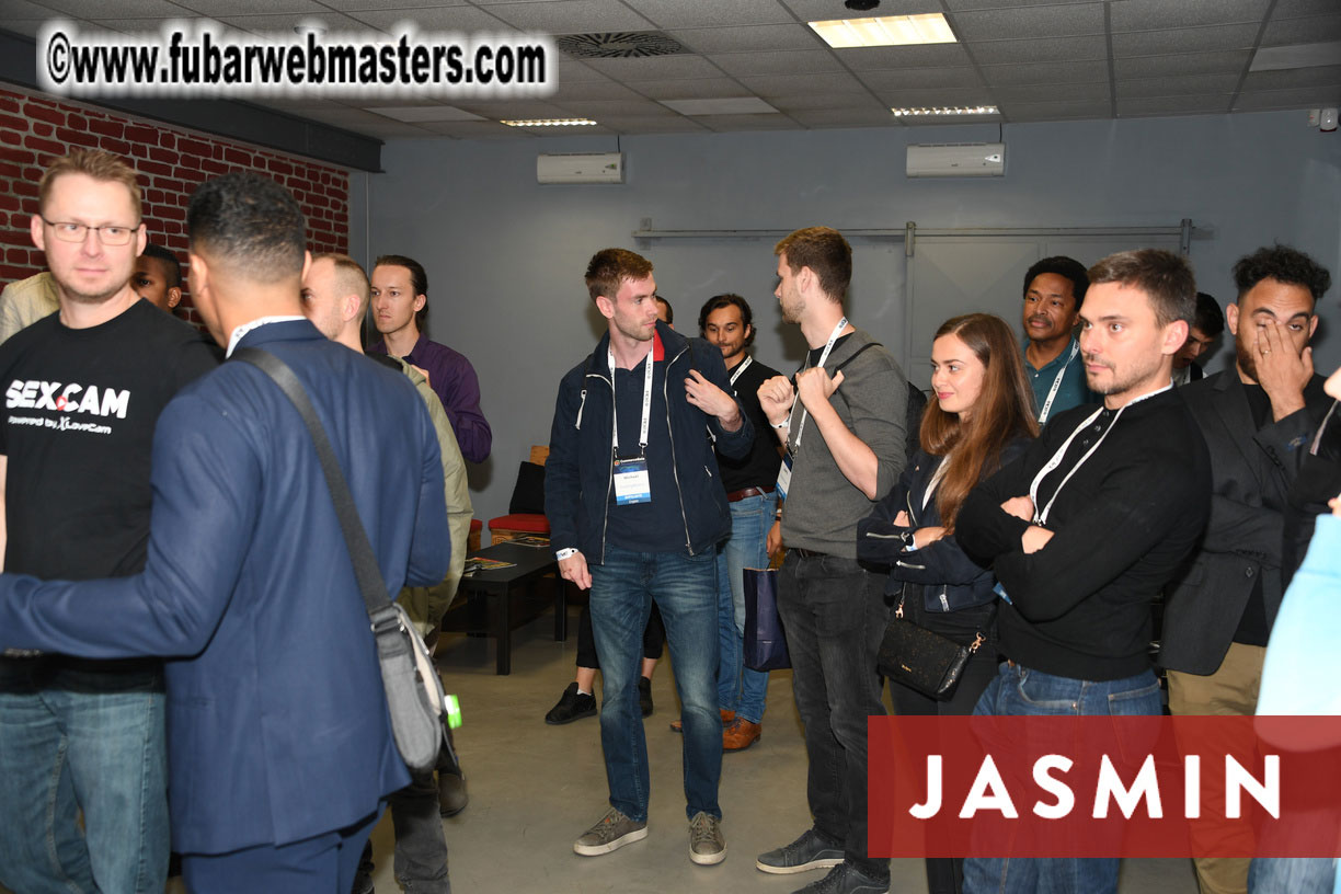  RoboMarkets Gun Shooting Range