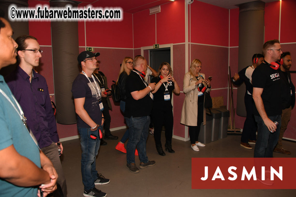  RoboMarkets Gun Shooting Range