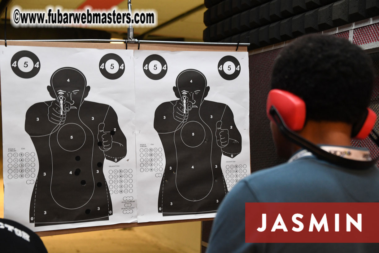  RoboMarkets Gun Shooting Range