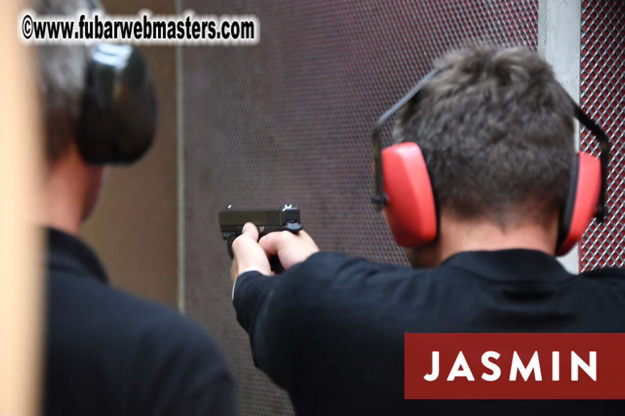  RoboMarkets Gun Shooting Range