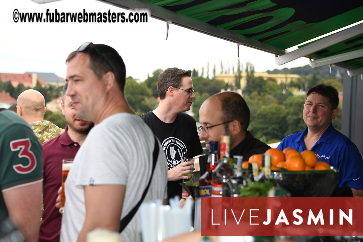 MojoCload Early Bird Happy Hour